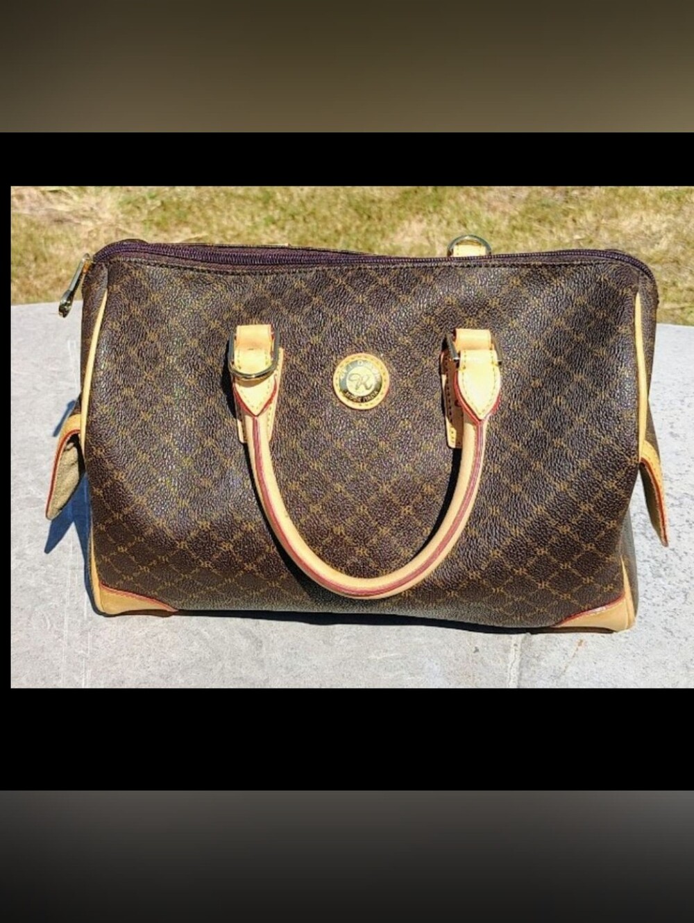 Rioni Large Boston Bag
